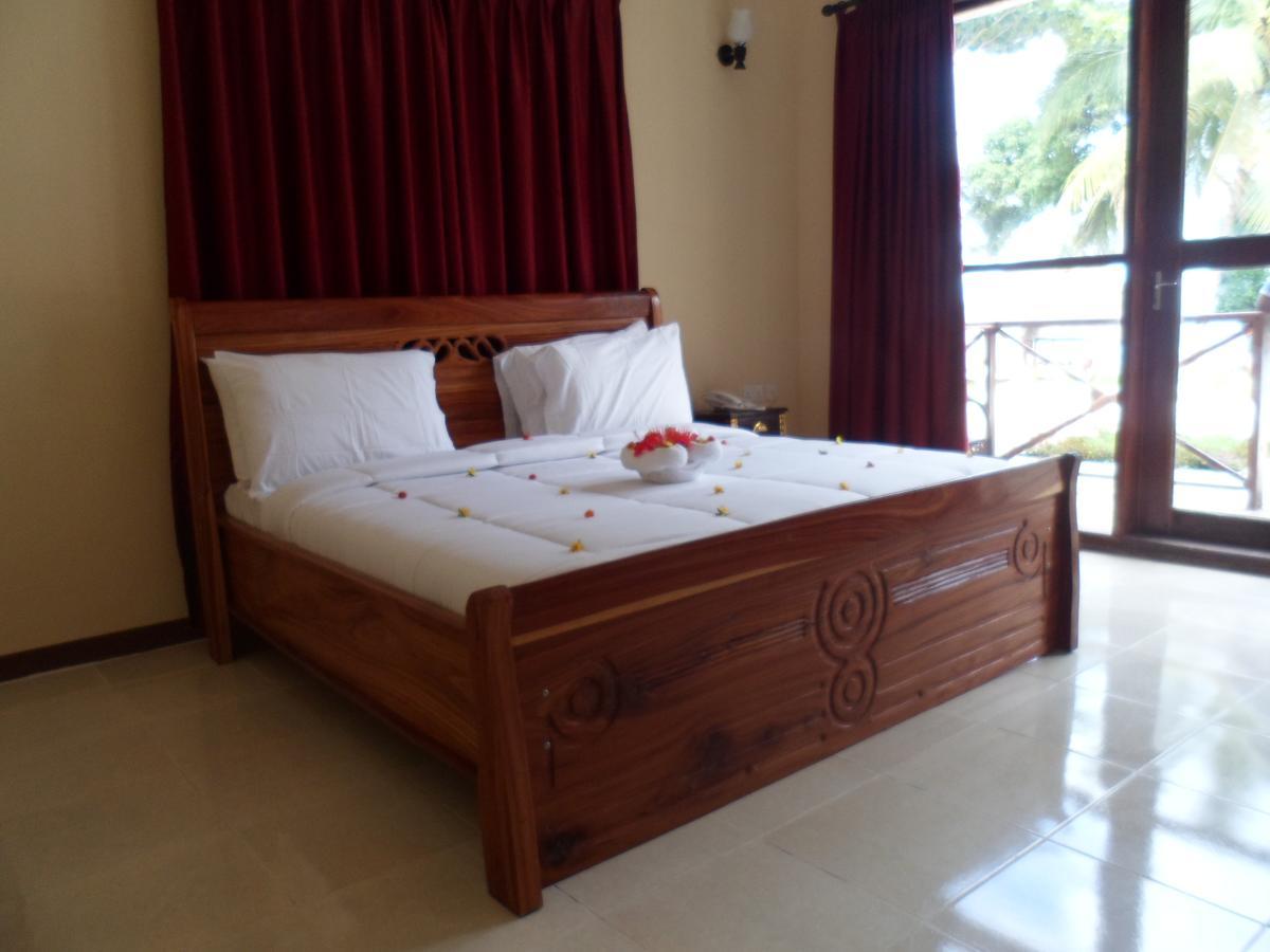 Amaan Ocean Hotel Kihinani Bububu Экстерьер фото