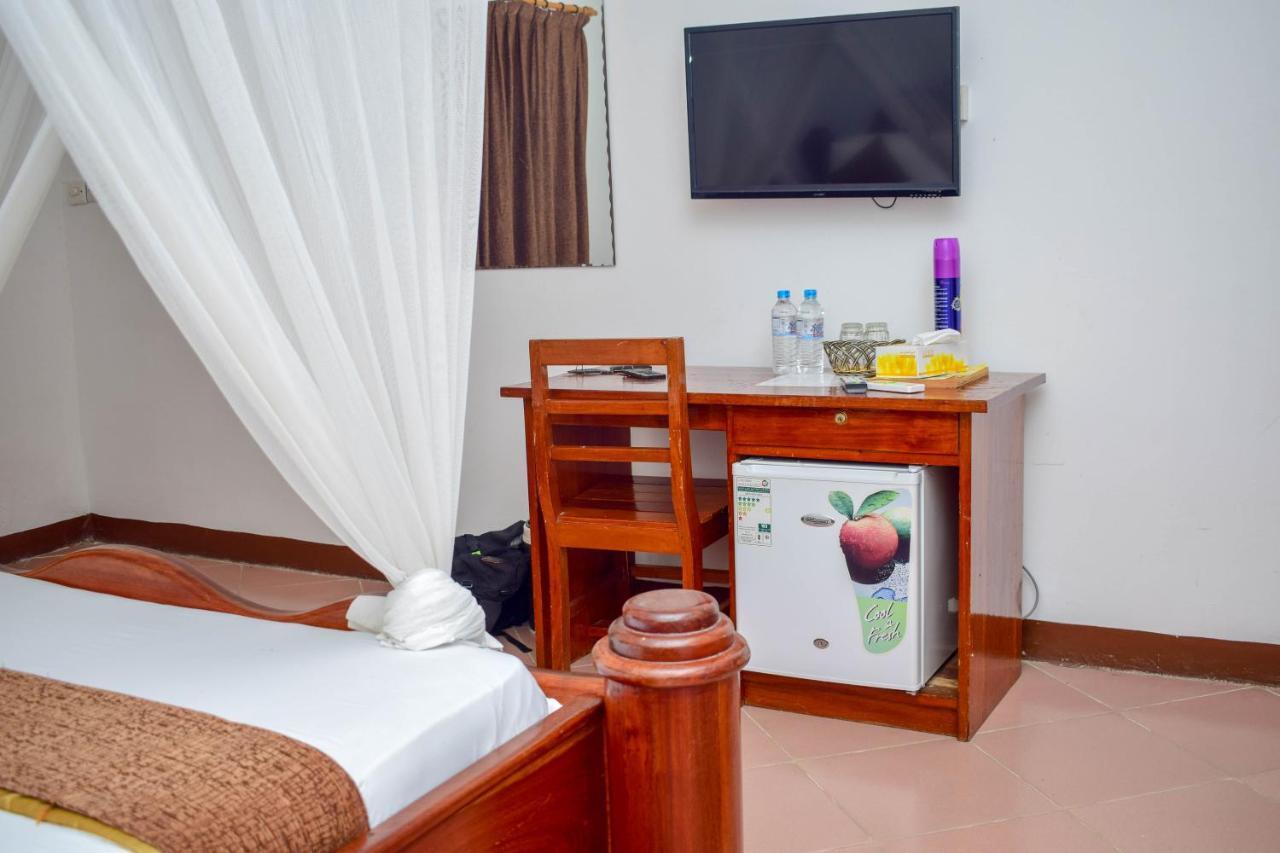 Amaan Ocean Hotel Kihinani Bububu Экстерьер фото